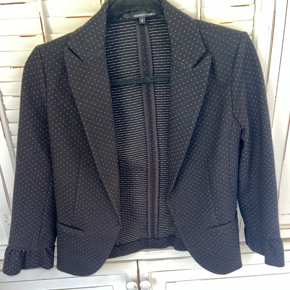 AMANDA + CHELSEA Black Textured Blazer with Classic Lapel